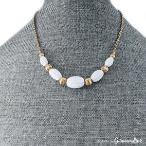 Vintage 1980s Avon Nantucket White Ribbed Beads Necklace